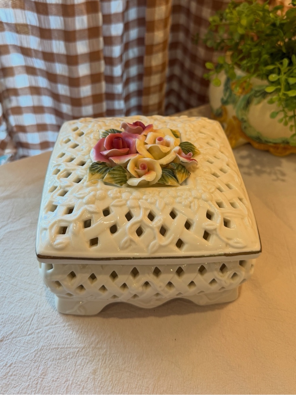 Vintage Ivory Ceramic Trinket Box with Pink and Yellow Rose Accents